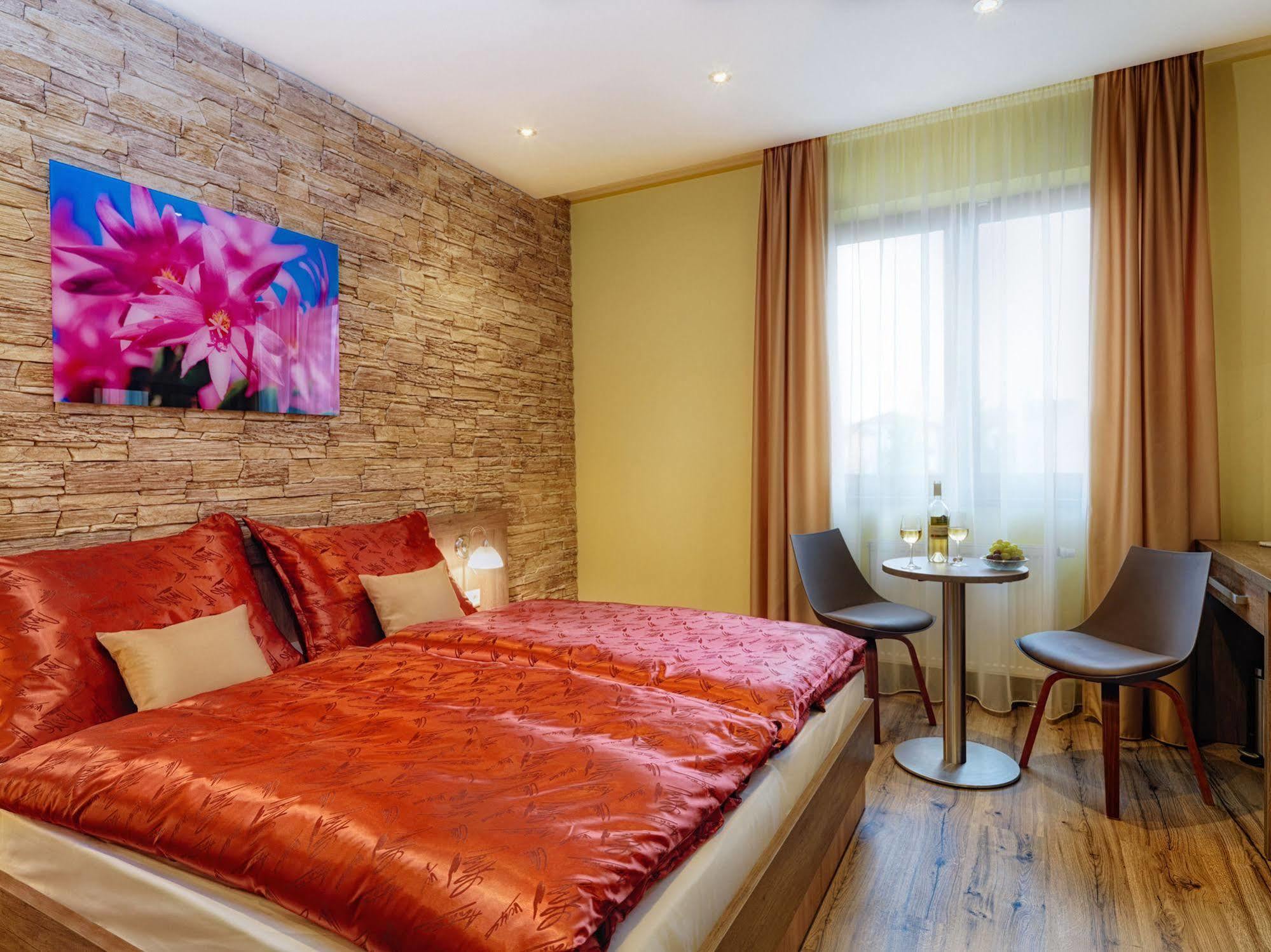 Hotel Viktor Bratislava Exteriör bild