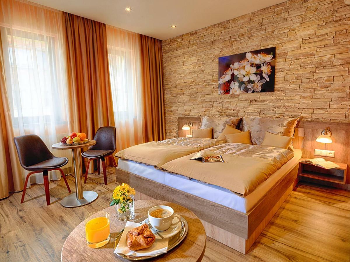 Hotel Viktor Bratislava Exteriör bild